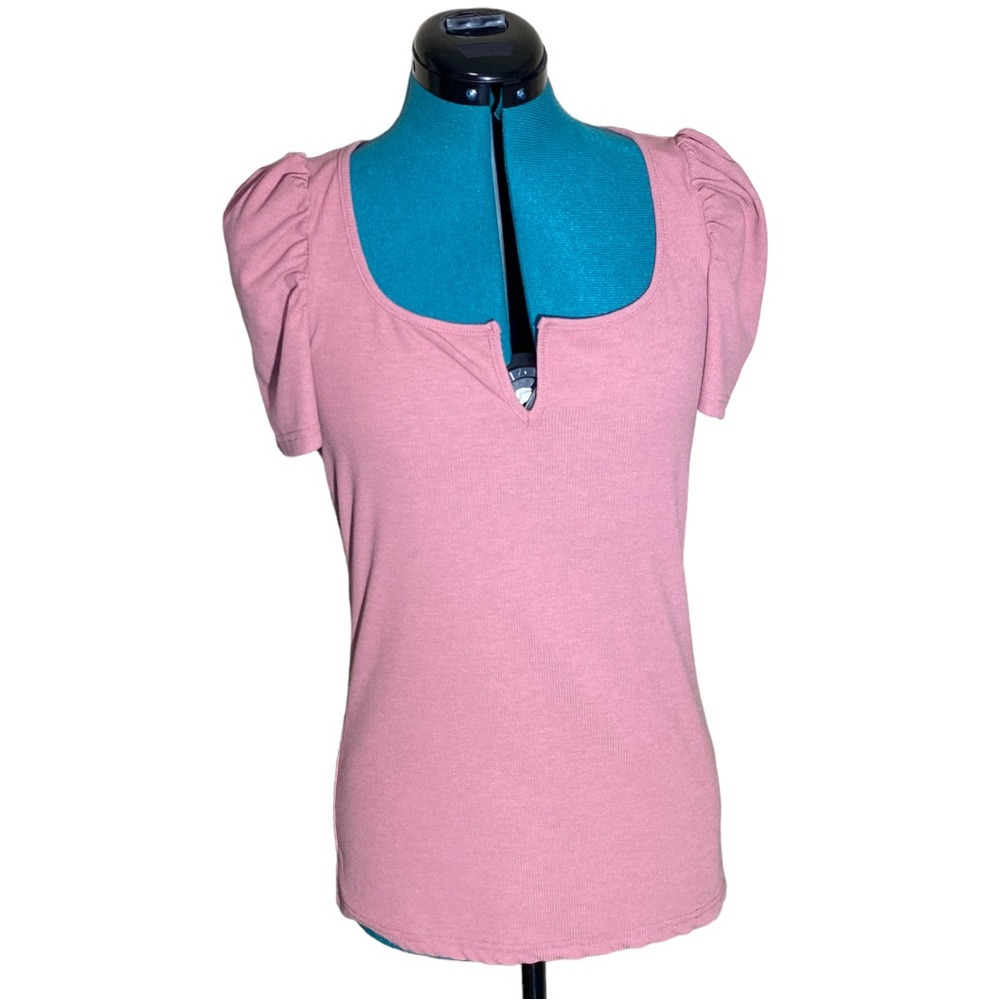 Puff-Sleeve Ribbed Tee